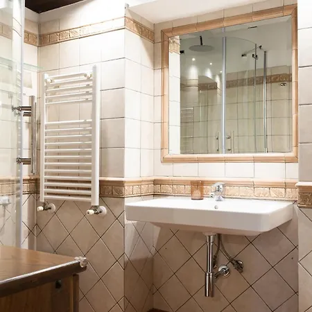 Domus Lxvii Monti Apartment Rome